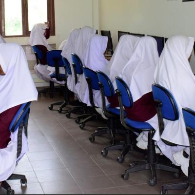 ஆங்கில் தின விழா